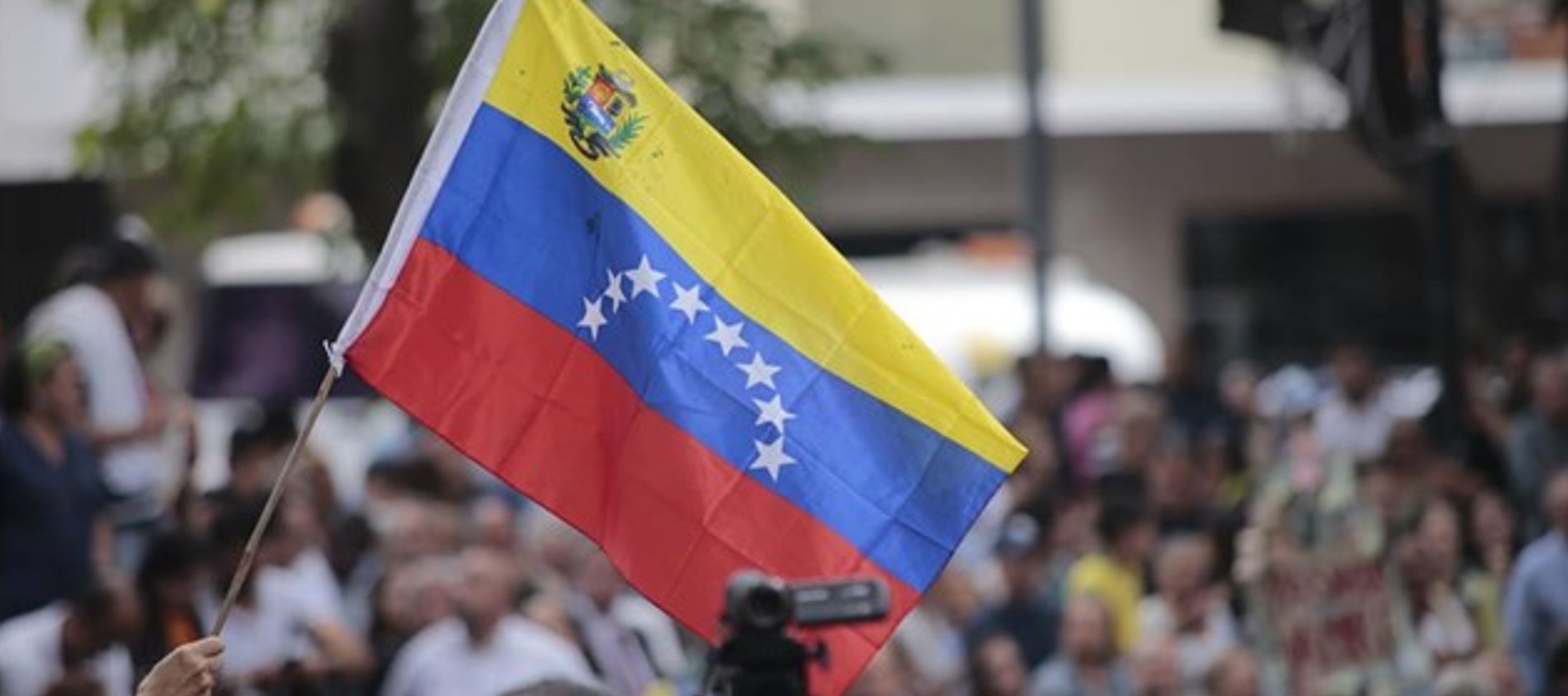 "Maduro ha jugado en varias ocasiones con esta negociación y después reprimir a...