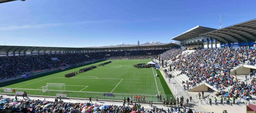 El estadio de El Alto recibió este año su primer partido de fútbol y es usado...