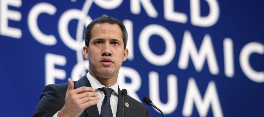Casi tres décadas después, Venezuela vuelve a Davos de la mano de Juan Guaidó,...
