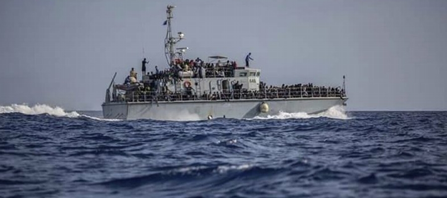 Italia ve a los guardacostas libios como una pieza clave para detener la gran oleada de migrantes...