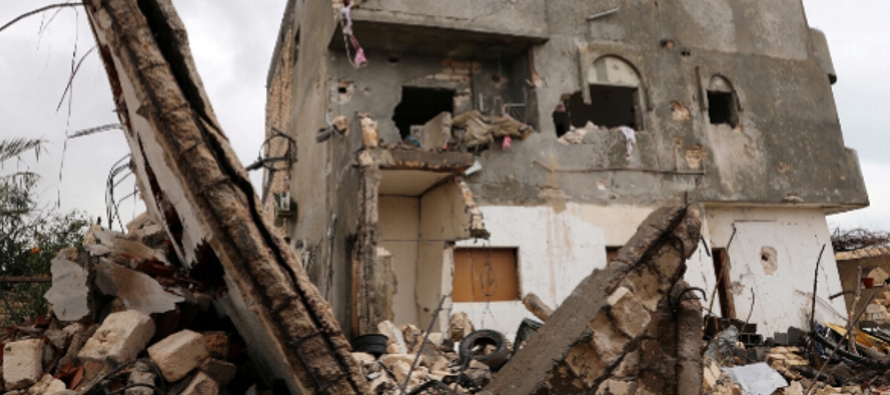 Bombas de mortero golpearon viviendas civiles el miércoles en la noche en las localidades de...