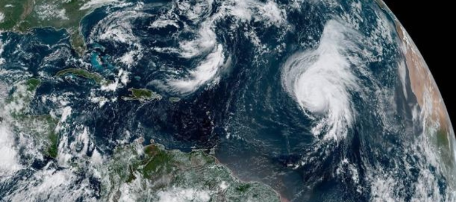La temporada de huracanes en el Pacífico arrancó el viernes, mientras que la del...