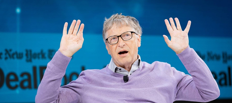 Bill Gates reunió este miércoles a un grupo de periodistas en una charla virtual...