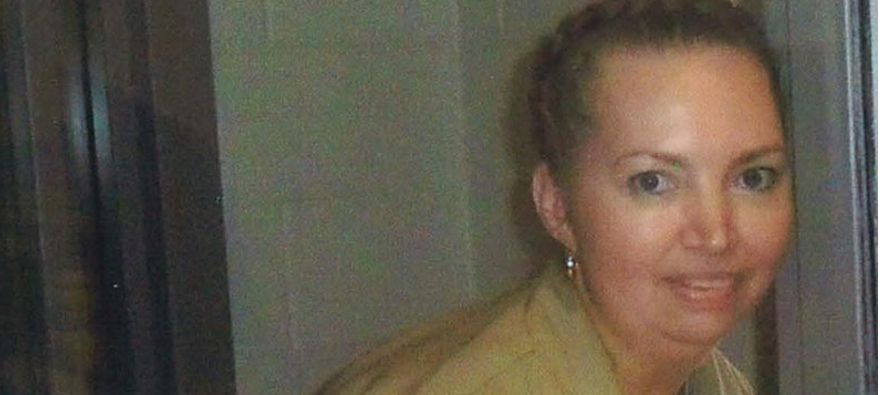 Lisa Montgomery, de 52 años, fue declarada muerta a las 01:31 horas tras recibir una...
