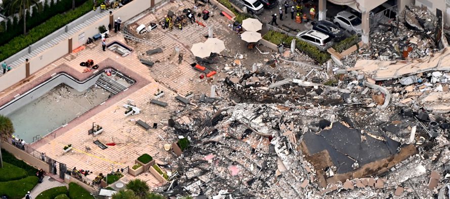El Periódico de México | Noticias de México | Internacional-Poblacion |  Derrumbe de edificio en Florida hace pensar muchas causas posibles