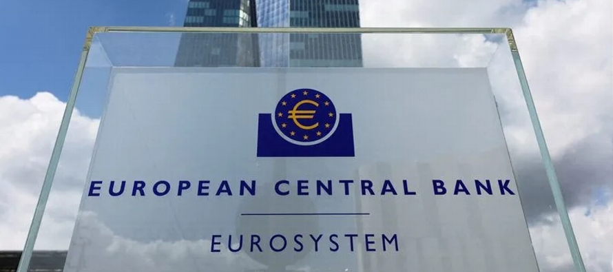 El BCE subió las tasas de interés 75 puntos básicos, al 1,5%, para luchar...