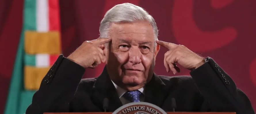 López Obrador reiteró su felicitación al combinado nacional por lo que...
