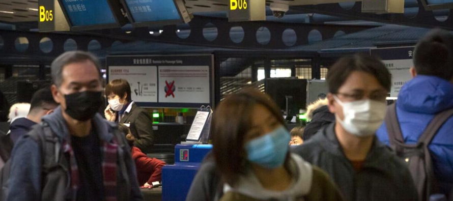 China ordenó las cancelaciones después de que algunos pasajeros arrojaron positivo al...