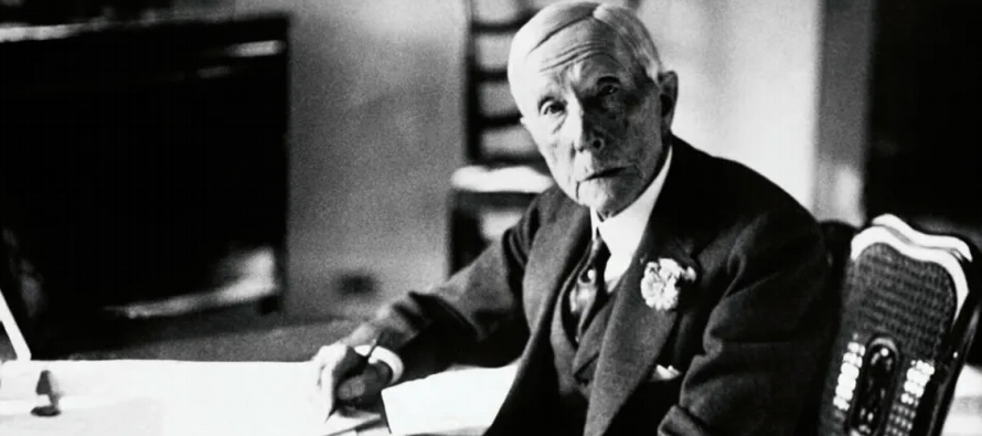 El primer Rockefeller de la saga, John Davidson Rockefeller, nació en 1839, una familia de...