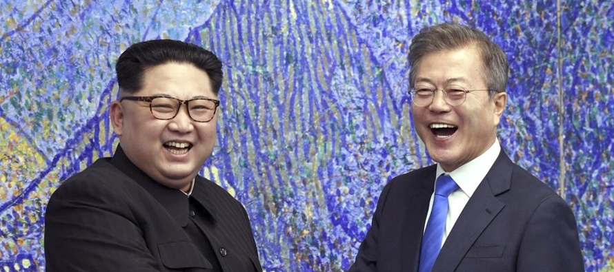 Los medios de comunicación estatales norcoreanos dijeron el viernes que el líder Kim...