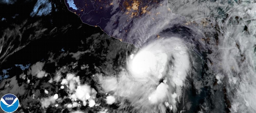 Agatha hizo historia como el huracán más potente que ha tocado tierra en un mes de...