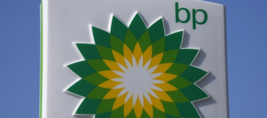 El incremento de las ganancias permitió a BP devolver miles de millones de dólares a...