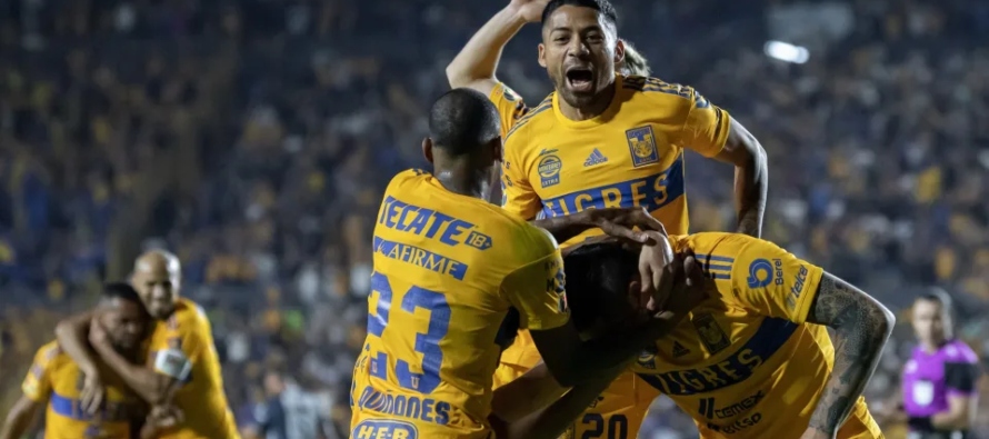 Diego Medina, con dos anotaciones y el colombiano Harold Preciado guiaron al Santos al triunfo...