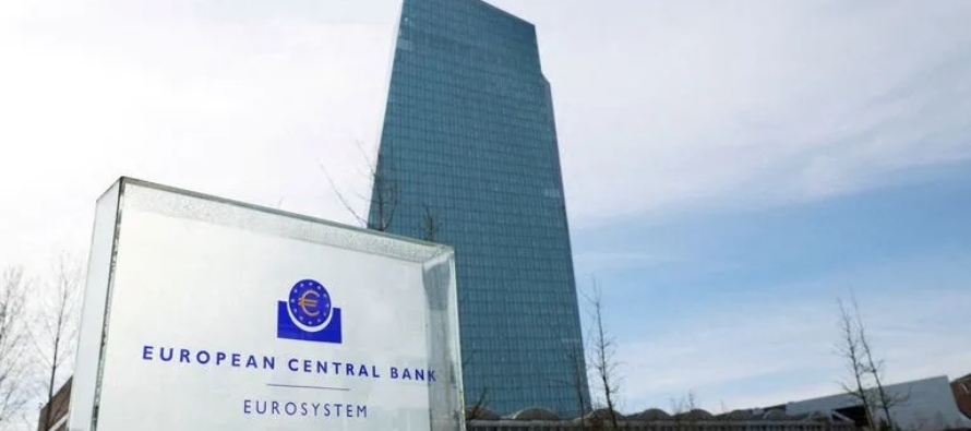 Los bonos AT1 de Credit Suisse contenían una cláusula que permitía a las...