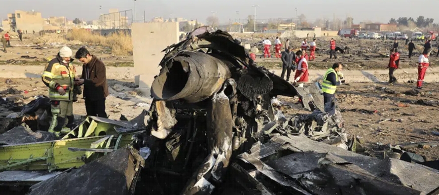 La Guardia Revolucionaria iraní derribó por error el avión de Ukraine...