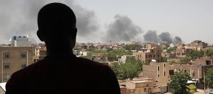 Los combates han sumido a Sudán en el caos, llevando al país, que ya depende de la...