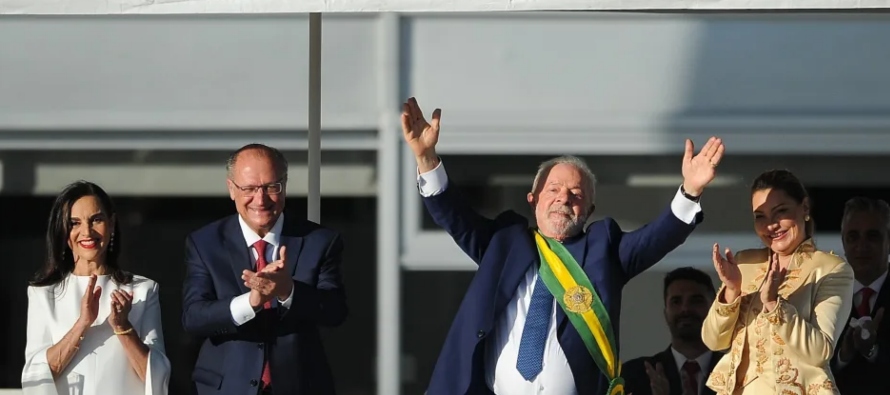 El proyecto es resistido por el Partido Liberal del expresidente Jair Bolsonaro, que tiene la mayor...