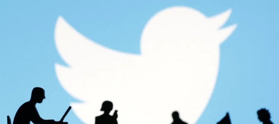 Twitter ha declarado en documentos judiciales que ha dado de baja a más de 1,7 millones de...