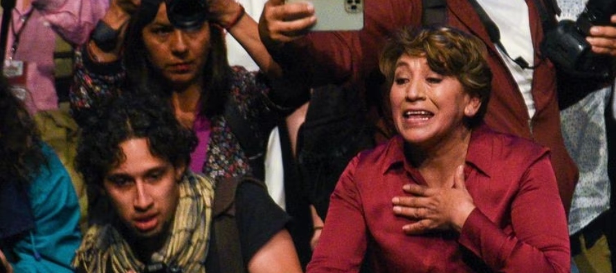 Delfina Gómez sigue a la cabeza de la carrera para la gubernatura del Estado de...