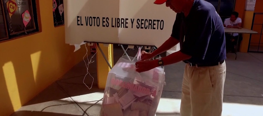 El profesor Villarreal asegura que el peso recae en los electores de 10 de los 125 municipios que...