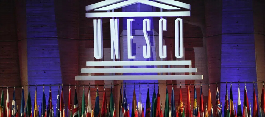 Estados Unidos e Israel dejaron de financiar a la UNESCO después de que la agencia votara...