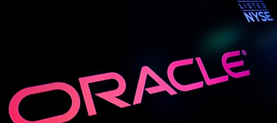 Oracle superó el lunes las estimaciones de ingresos del cuarto trimestre, impulsada por la...