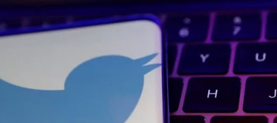 Twitter también ha empezado a cobrar a los usuarios por acceder a su interfaz de...