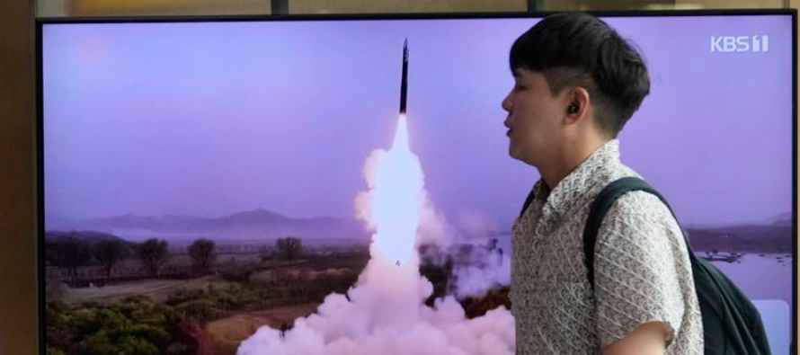 Corea del Sur, Japón y Estados Unidos criticaron a Corea del Norte por el lanzamiento, al...