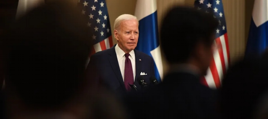 Biden visitó Finlandia después de asistir a la cumbre de la OTAN en Lituania a...
