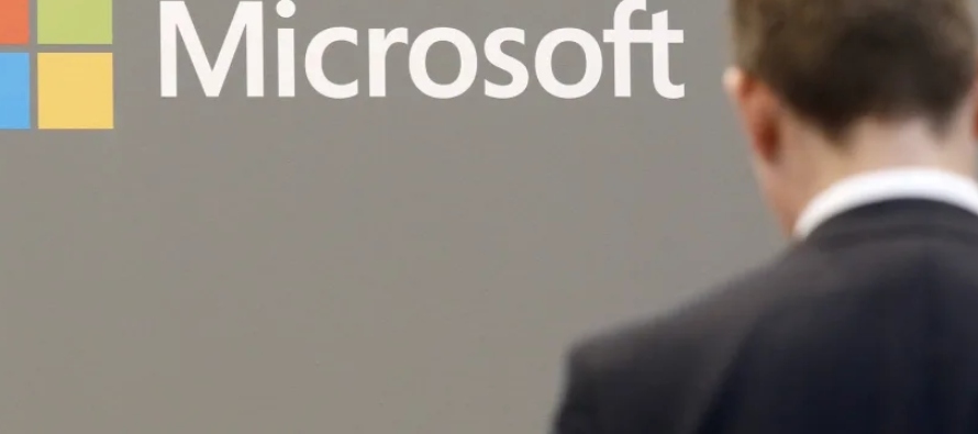 Con este anuncio, Microsoft busca diferenciarse y ganar la carrera de la IA, competición en...