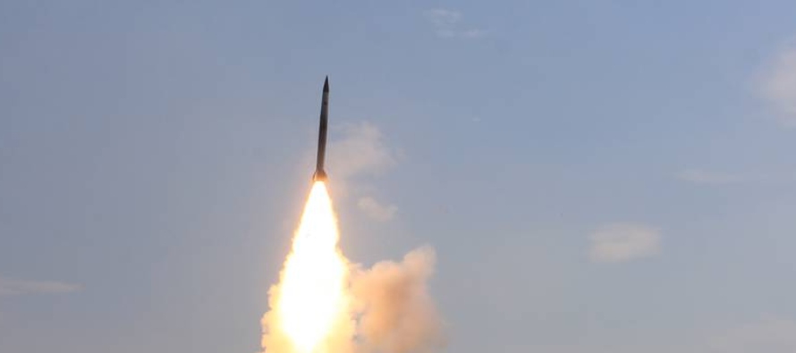 El Estado Mayor Conjunto de Corea del Sur dijo que Corea del Norte lanzó dos misiles...