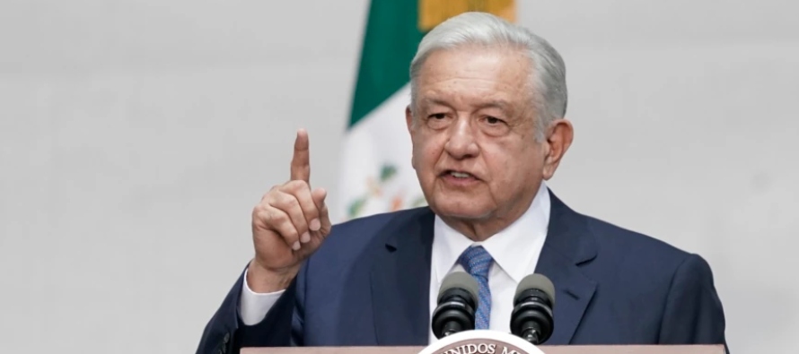Durante su conferencia matutina, López Obrador dijo que había conversado con...