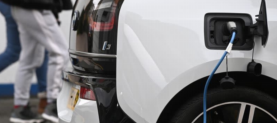 Según la ACEA, las ventas de coches totalmente eléctricos aumentaron un 14,3%...
