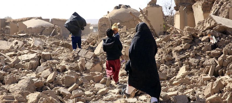 Las mujeres afectadas por el sismo le dijeron a la ONU que no pueden obtener asistencia humanitaria...