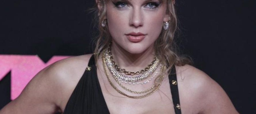 "Taylor Swift es un fenómeno musical y cultural y ha construido un imperio con algunas...