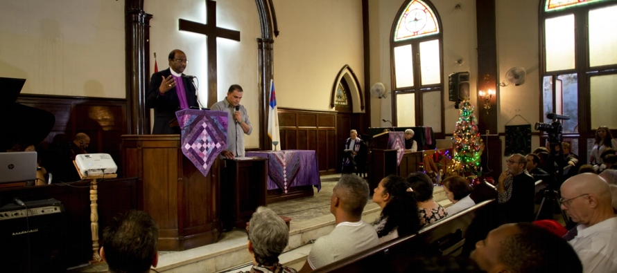 Pillay predicó durante un culto en la Primera Iglesia Presbiteriana Reformada en Cuba en el...