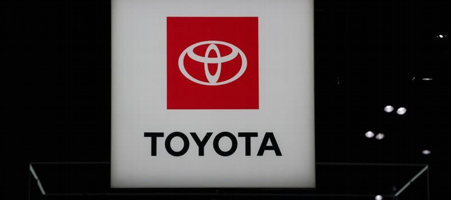 La empresa, una unidad de Toyota Motor Corp., vendió 2,25 millones de vehículos en...