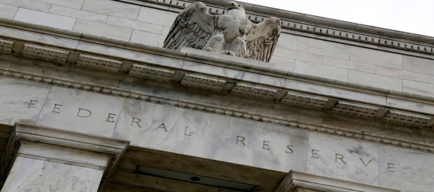 Los inversores, deseosos de ver a la Fed actuar con rapidez para reducir los costos de...