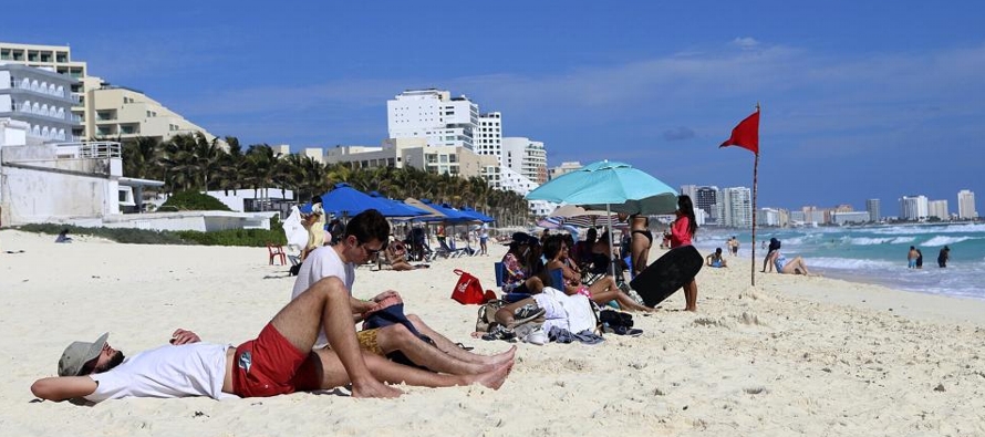 Al país llegaron 3,48 millones de turistas extranjeros en el undécimo mes de 2023,...
