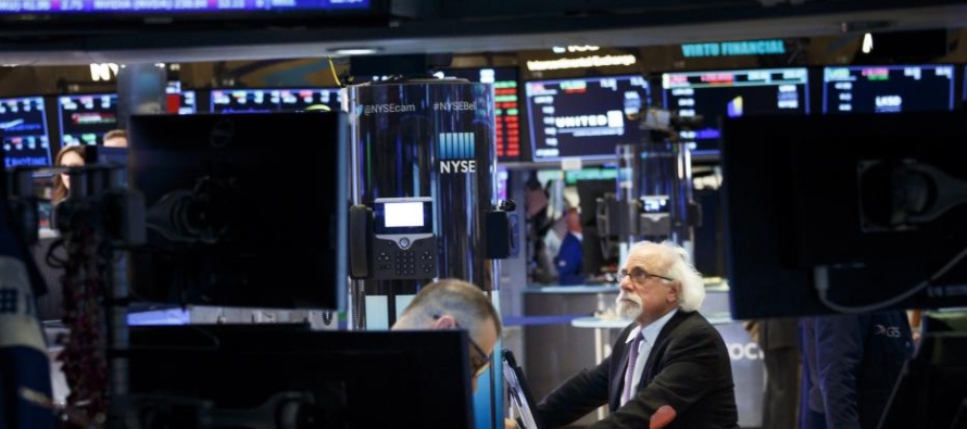 Al cierre de las operaciones en la Bolsa de Nueva York, el Dow Jones de Industriales perdió...