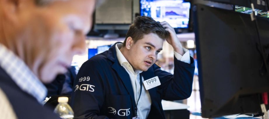 Al cierre de las operaciones en la Bolsa de Nueva York, el Dow Jones alcanzó 38.519 puntos,...