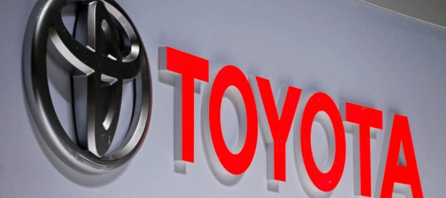 Las acciones de Toyota subían un 4,4% tras el anuncio, recuperándose de una...