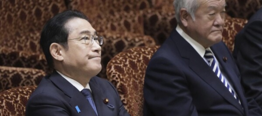 Por su parte, el Ministerio surcoreano de Exteriores dijo que se comunicaba estrechamente con...