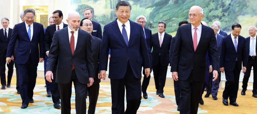 En reunión con empresarios estadounidenses, Xi Jinping pide mejores relaciones