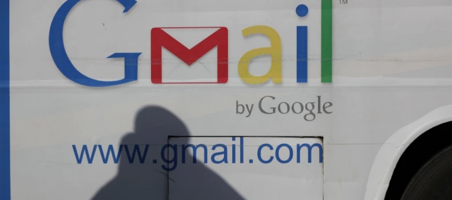 Aunque de inmediato generó revuelo, Gmail comenzó con un alcance limitado porque...
