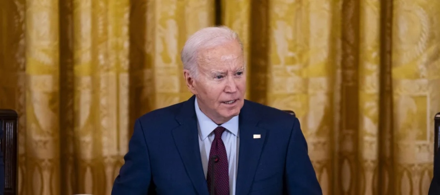 Biden anuncia la cancelación de 7,400 millones de dólares en deuda estudiantil
