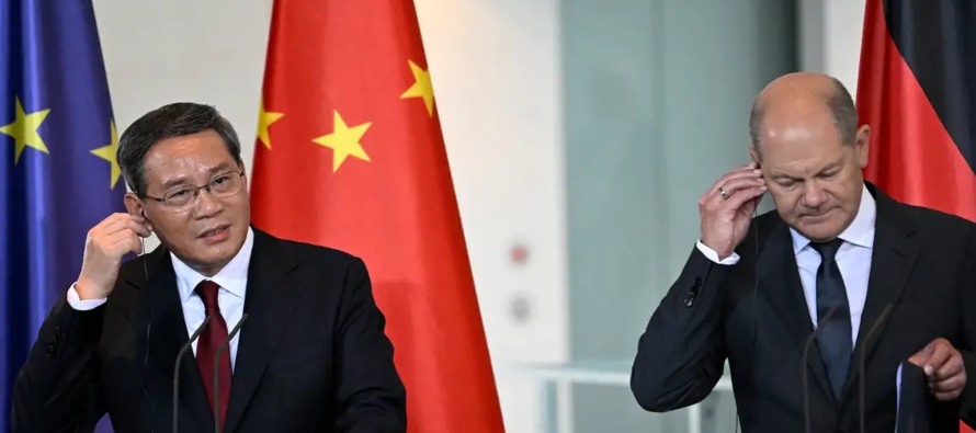 Los esfuerzos diplomáticos de China van mucho más allá de Alemania. En mayo,...