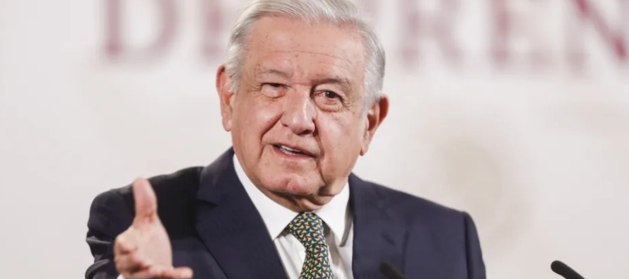 López Obrador niega que vaya a "expropiar" los fondos privados de pensiones