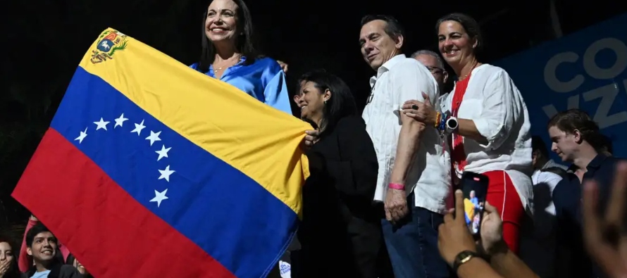 La alianza opositora venezolana busca consenso a contrarreloj para acudir a las urnas con un...