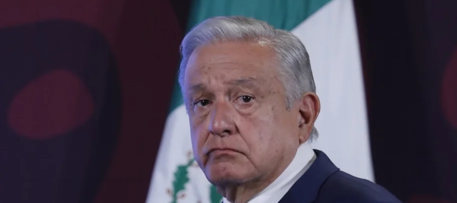 Pero López Obrador, quien se considera cristiano no católico, se dijo "muy...